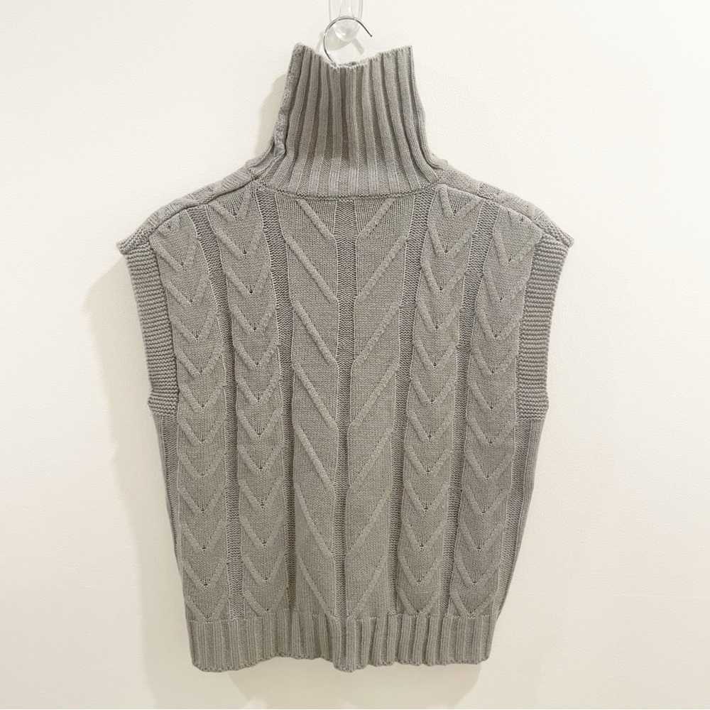 Shein Gray Turtleneck Sleeveless Sweater Top
